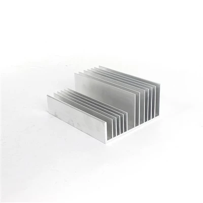 Dissipatore di calore in alluminio estruso con alette asimmetriche: soluzioni termiche personalizzate per l'elettronica di potenza